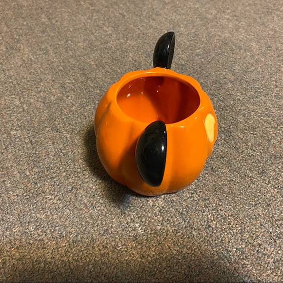 Ceramic Disney Mickey Mouse Pumpkin Halloween Mug - Picture 5 of 8
